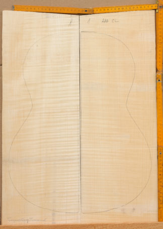 Guitar classical No.1 Back and Sides made with Curly maple in 2014 AAA grade