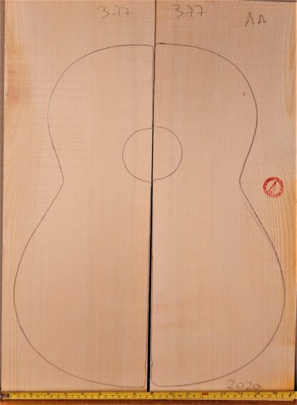 Guitar classical No.377 Top