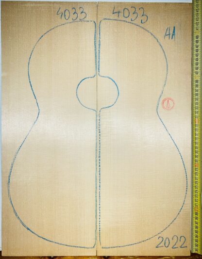 Guitar Classical No.4033 Top