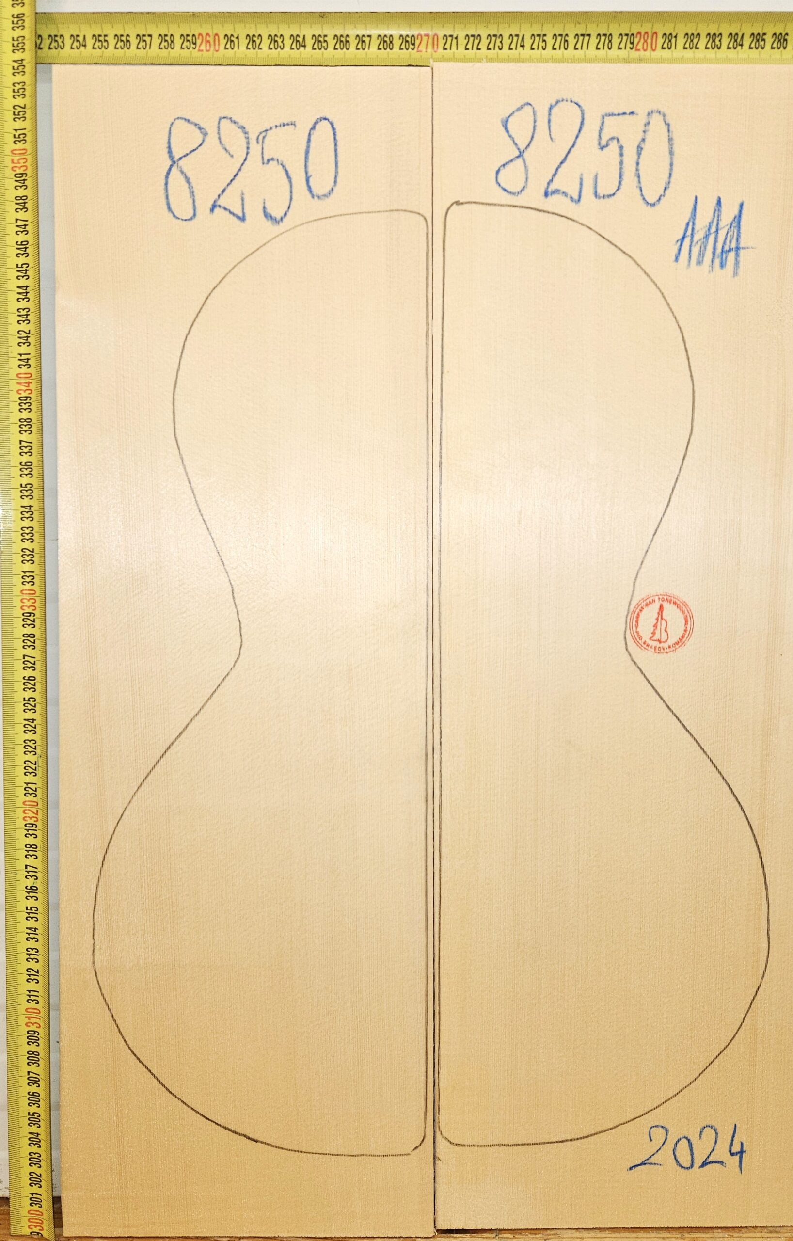 Parlor/Ukulele/Portuguese Guitar No.8250 Top