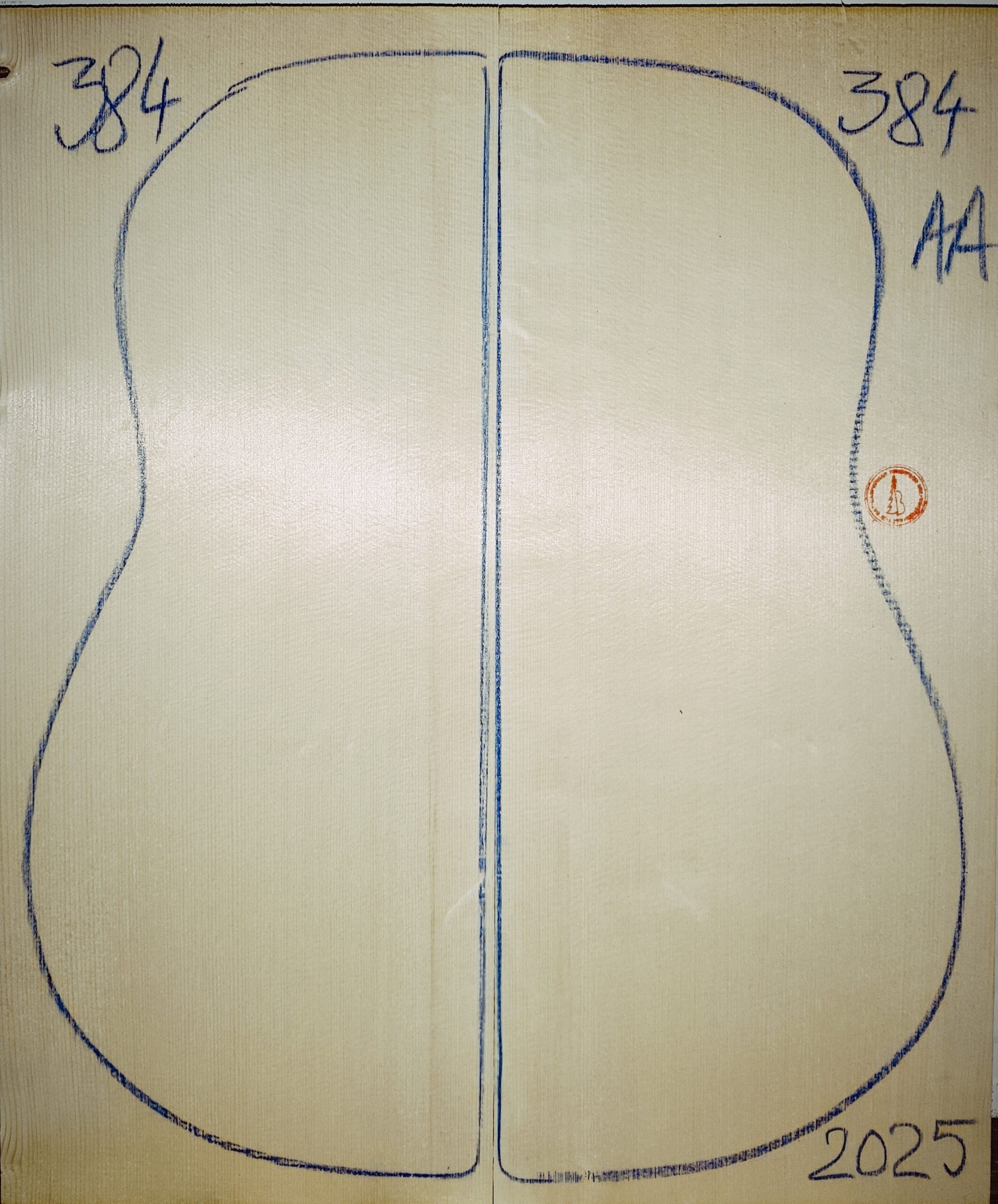 Guitar archtop No.384 Top