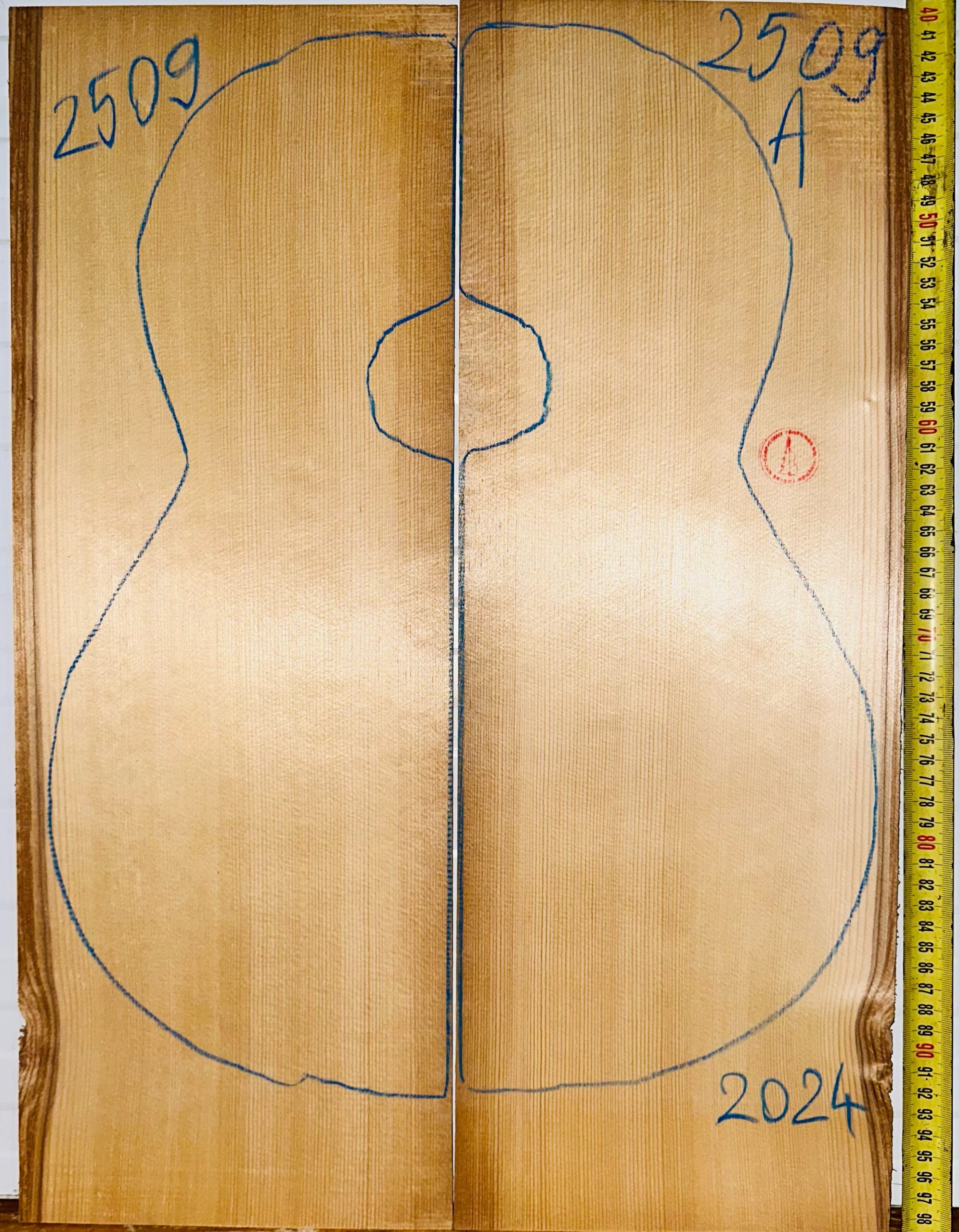 Guitar Classical No.2509 Top