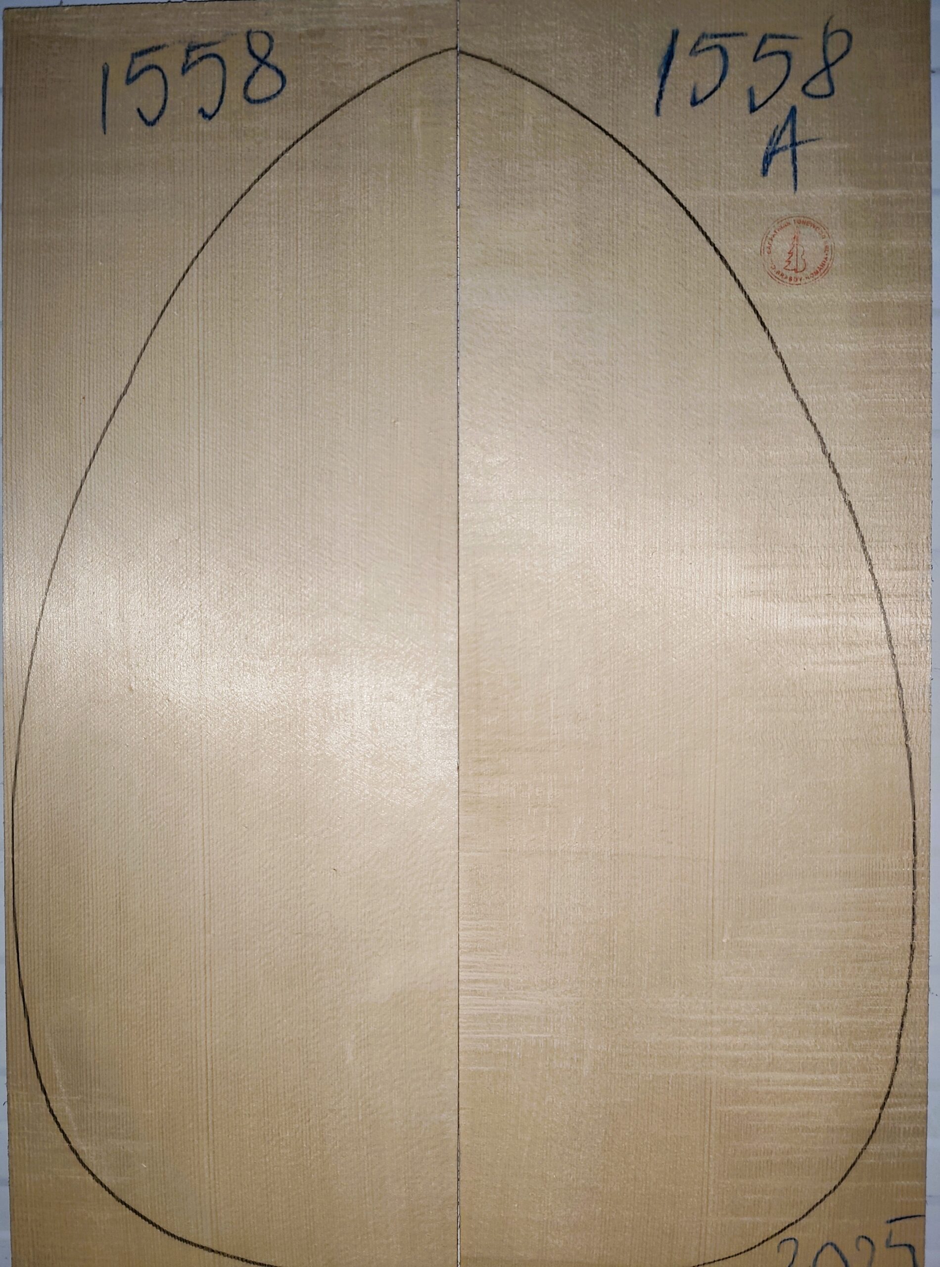Lute No.1558 Top