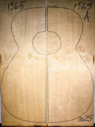Guitar classical No.1565 Top