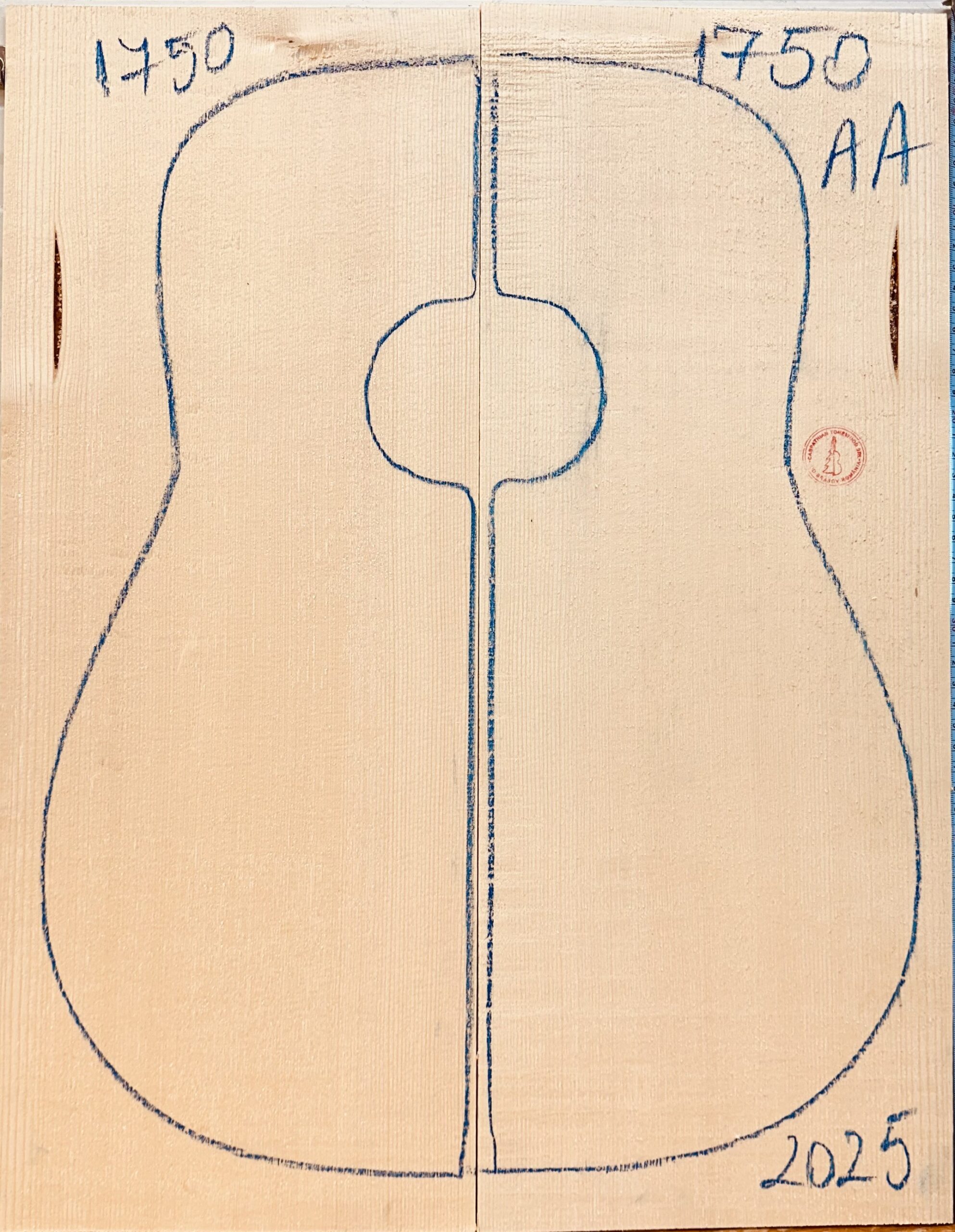 Acoustic Guitars No.1750 Top