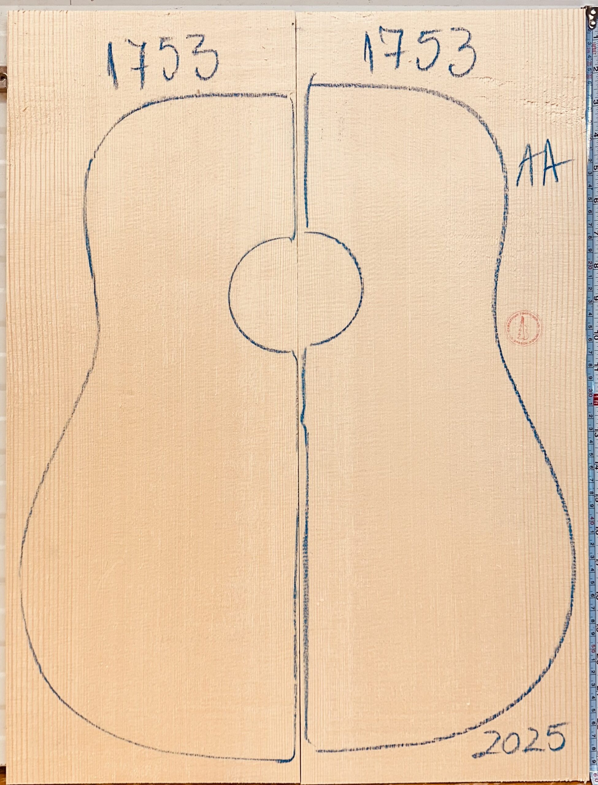 Acoustic Guitars No.1753 Top