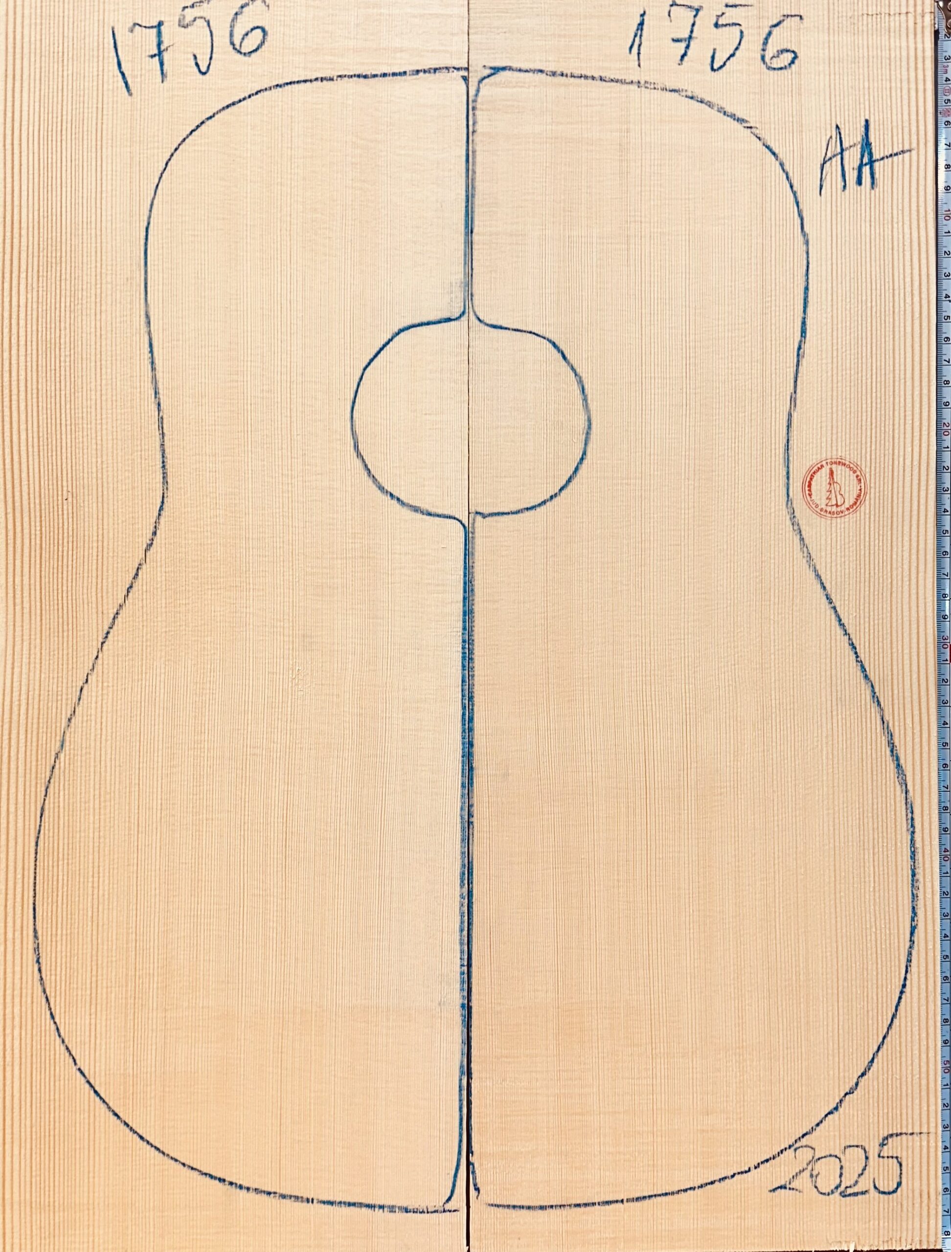Acoustic Guitars No.1756 Top