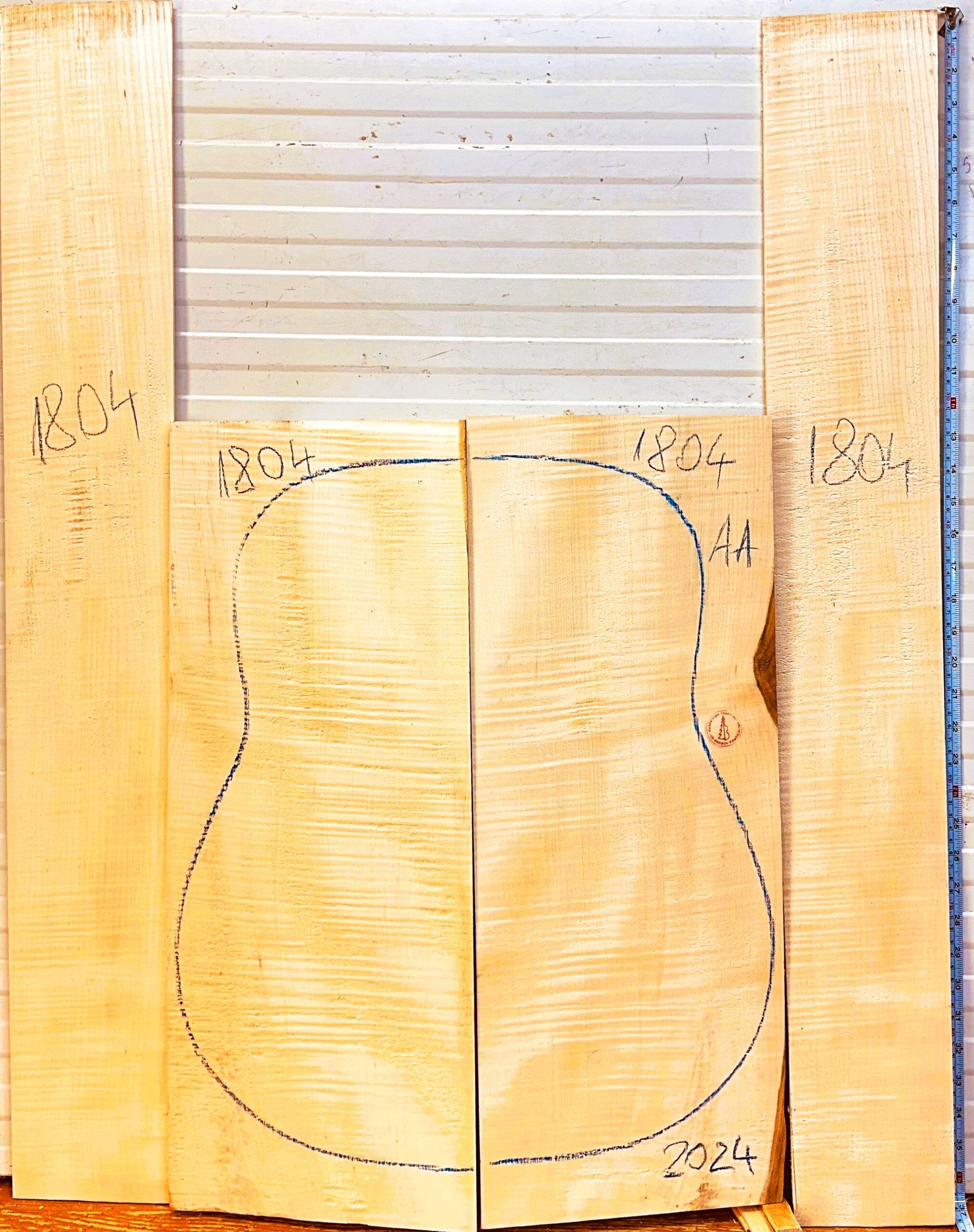 Archtop Guitar No.1804 Back and Sides