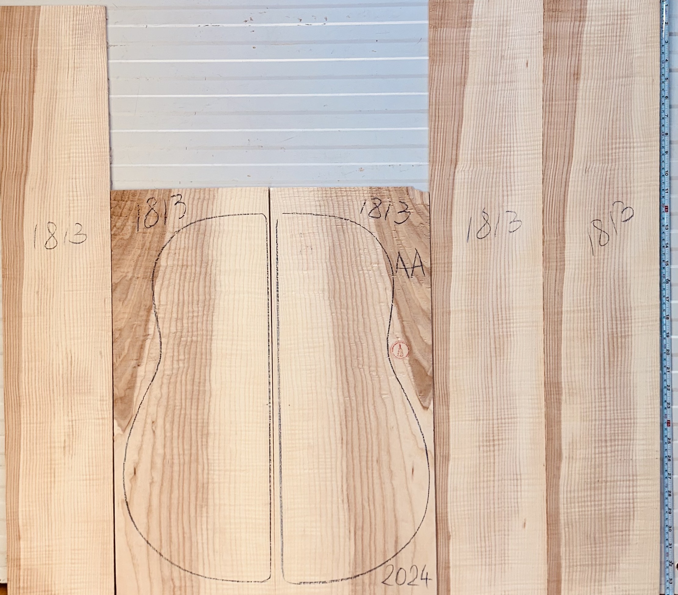 Acoustic Guitar No.1813 Back and Sides