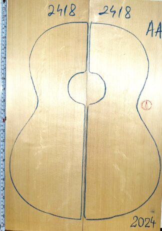 Guitar classical No.2418 Top