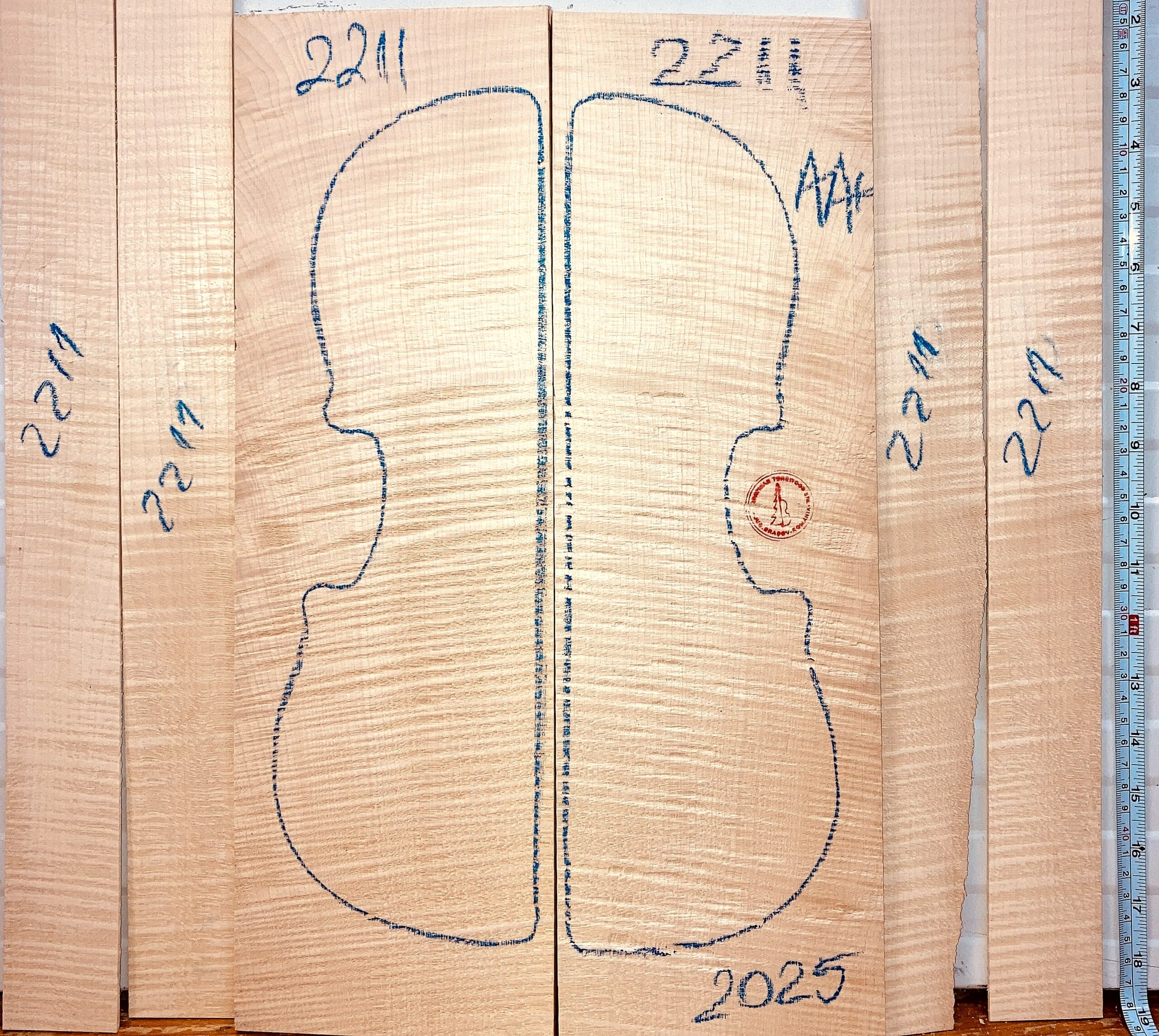 Violin No.2211 Back and Sides