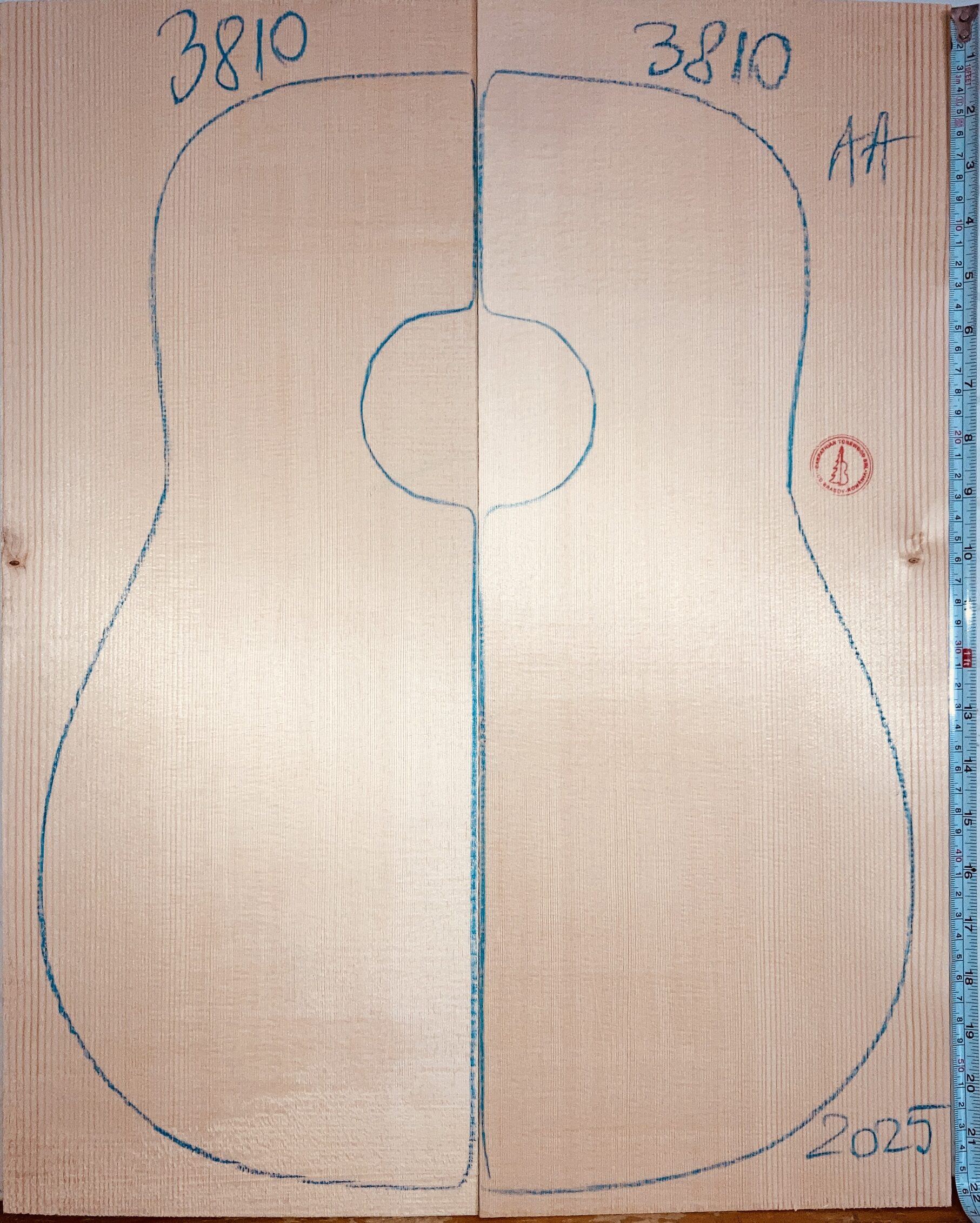 Acoustic Guitar No.3810 Top