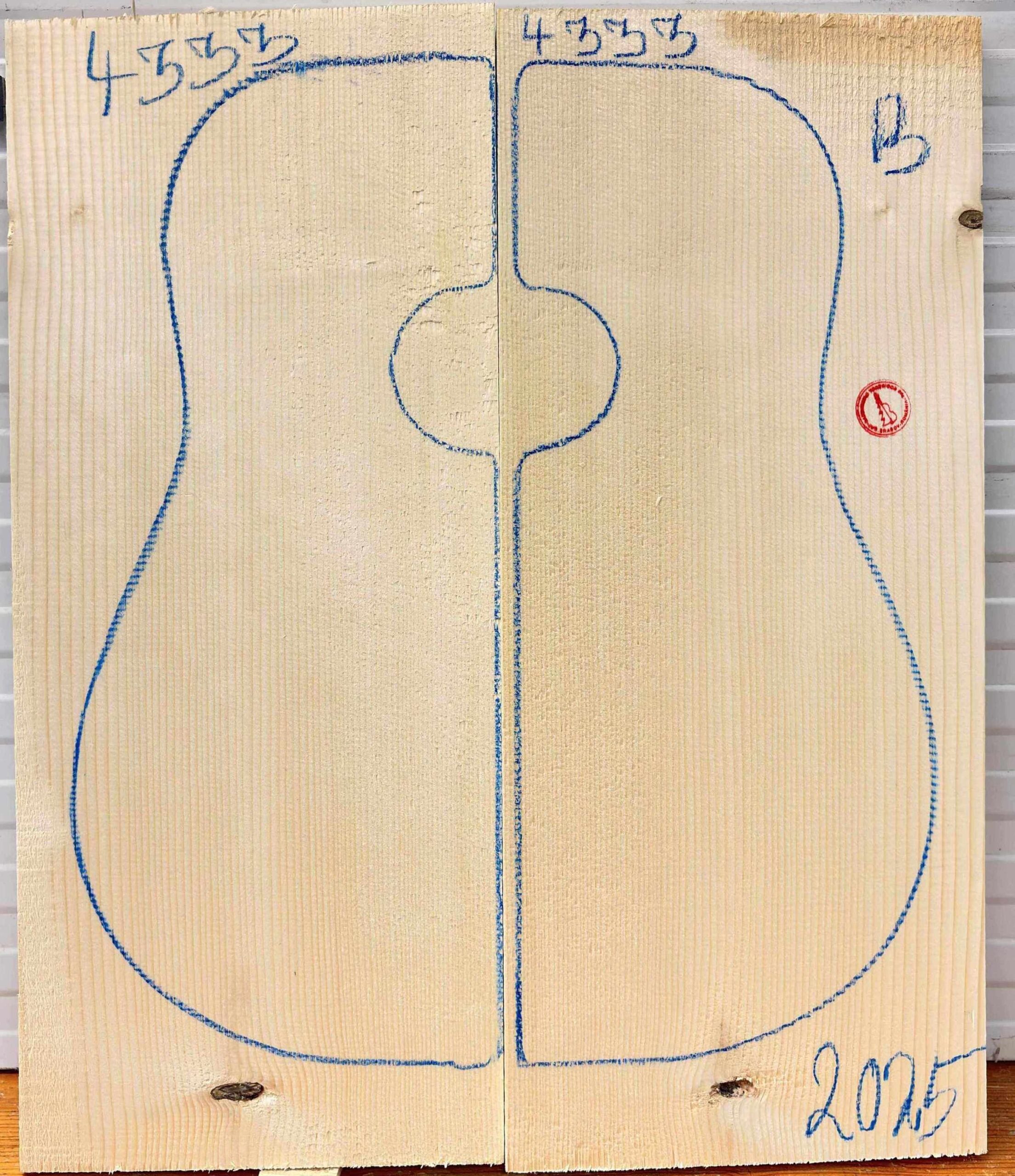 Guitar archtop No.4333 Top