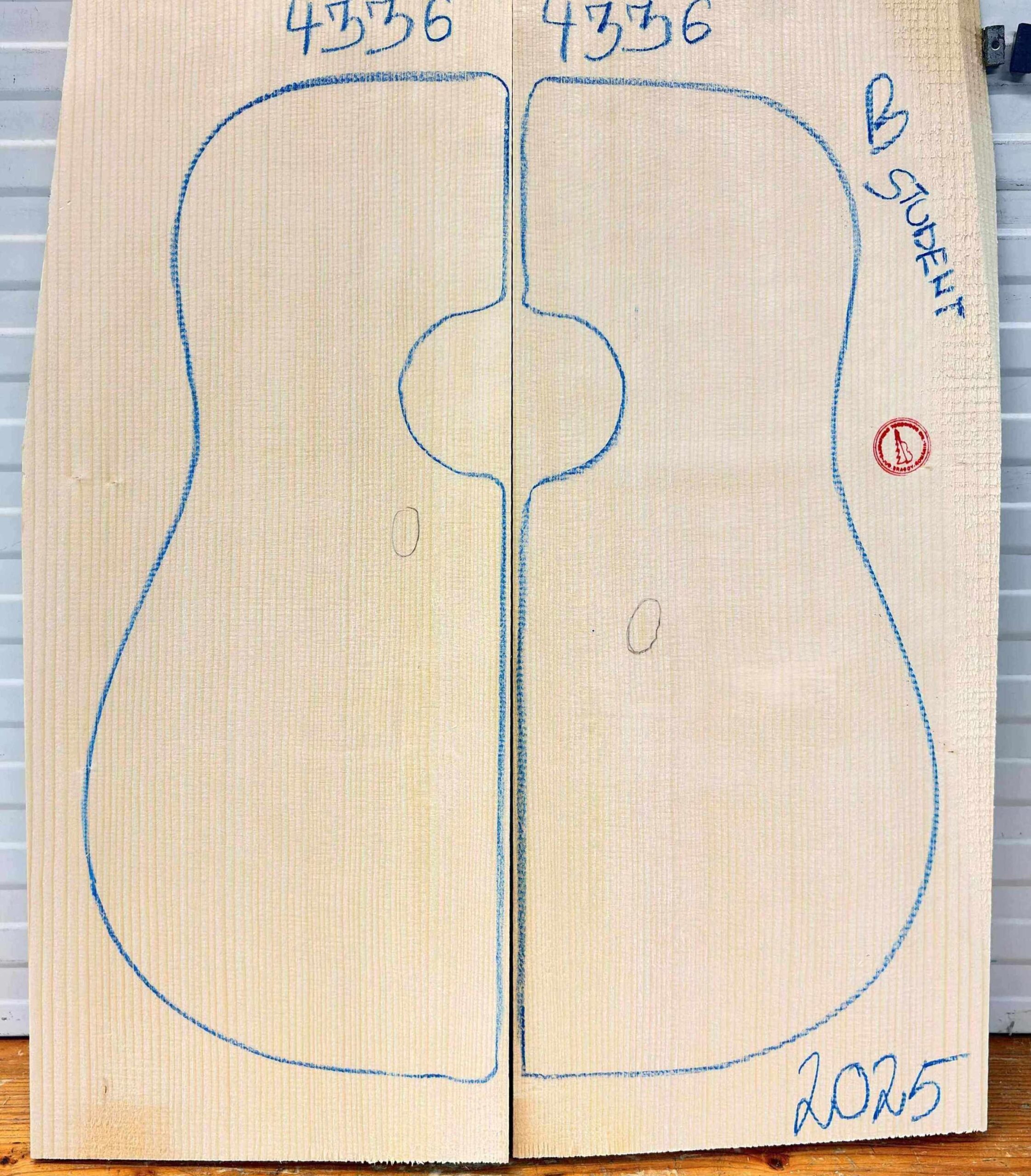 Guitar archtop No.4336 Top