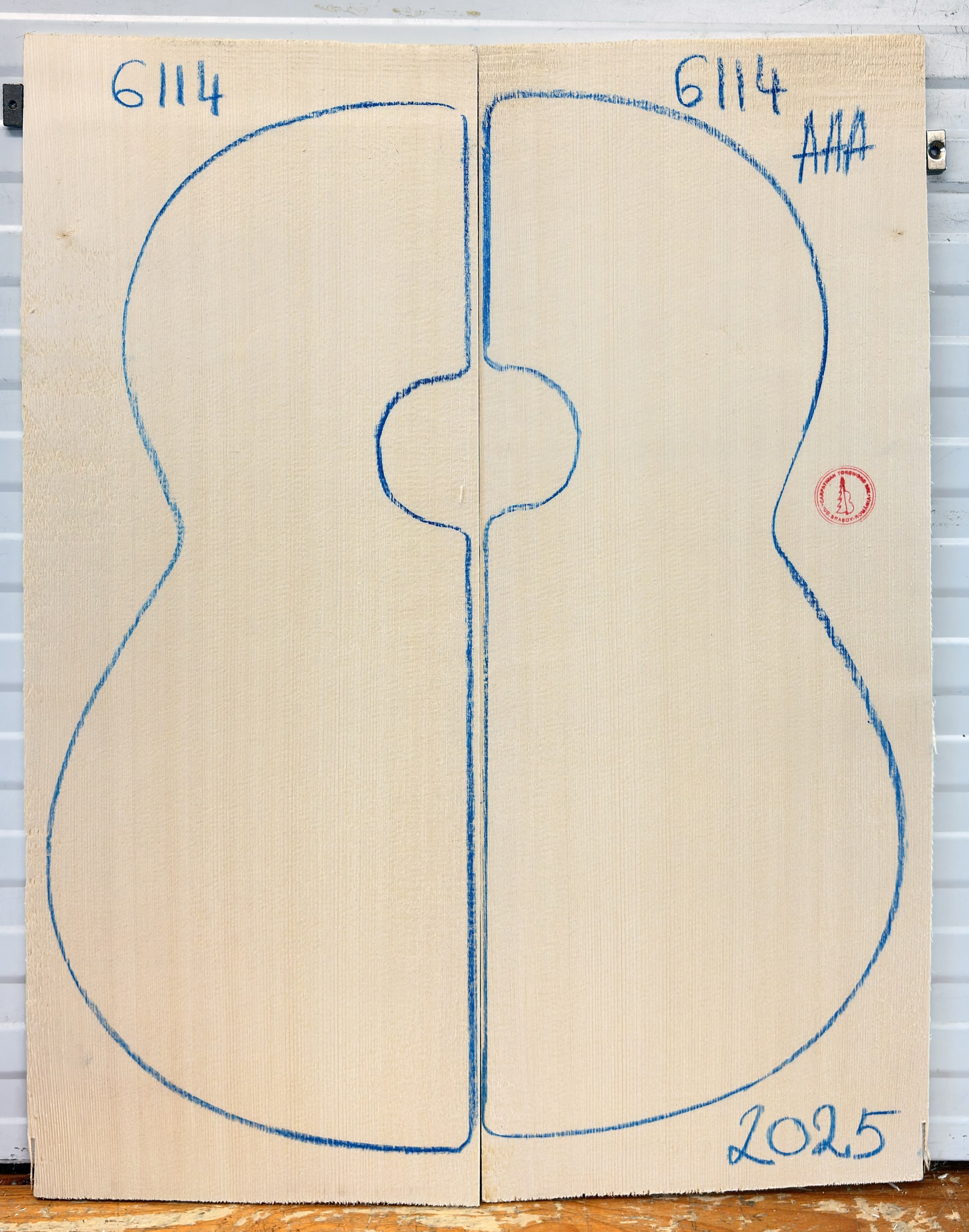 Classical guitar No.6114 Top