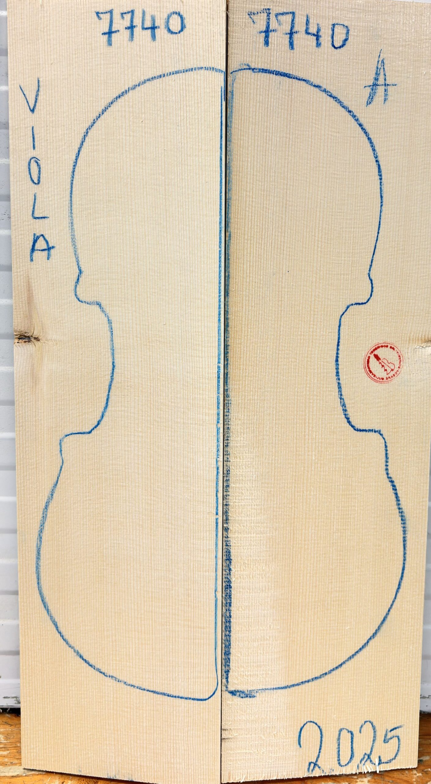 Viola No.7740 Top