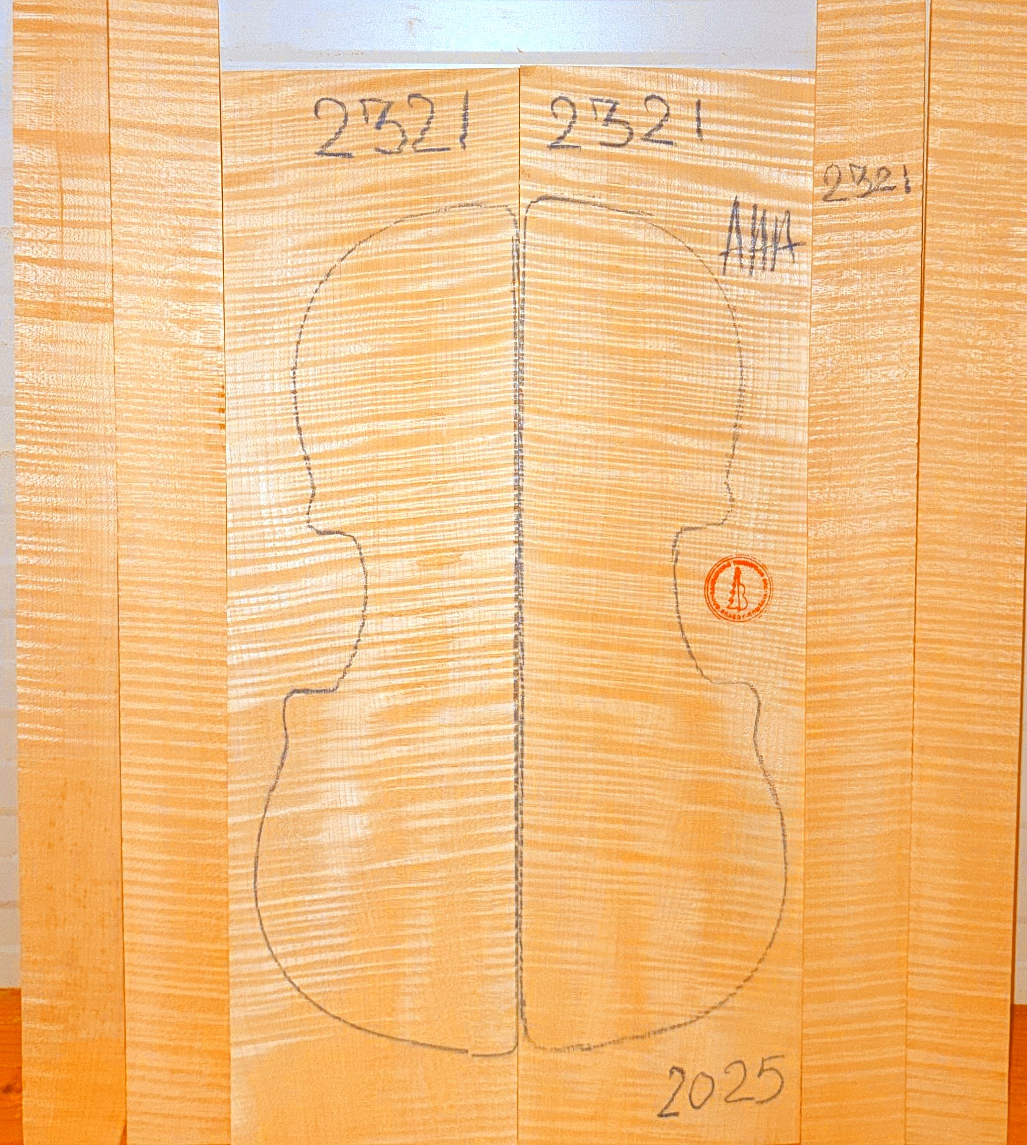 Violin No.2321 Back and Sides