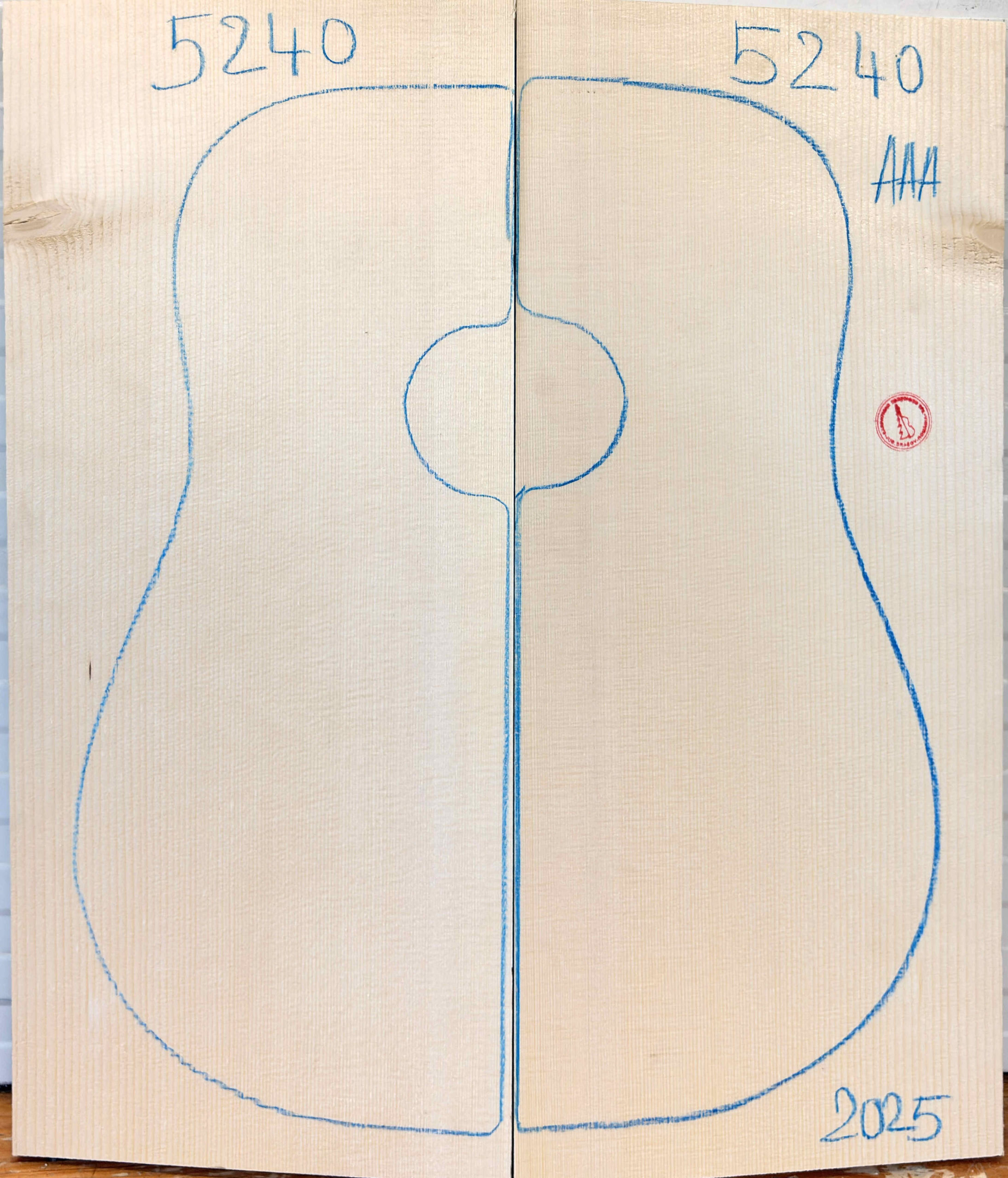 Archtop No.5240 Top